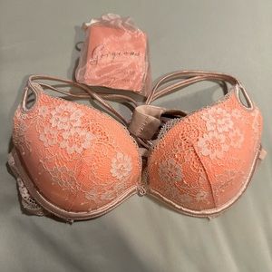 Victoria’s Secret coral/pink lace push up bra 32A
